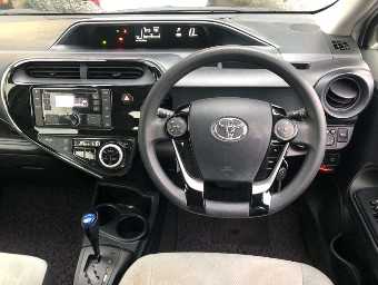 TOYOTA AQUA 2019 Image 6