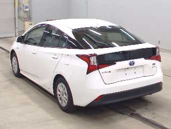 TOYOTA PRIUS 2020 Image 6