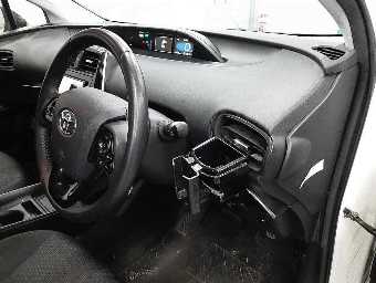 TOYOTA PRIUS 2020 Image 7