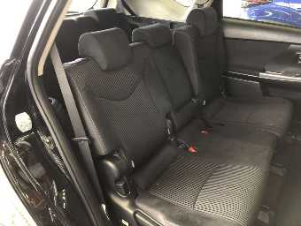 TOYOTA PRIUS ALPHA 2015 Image 7