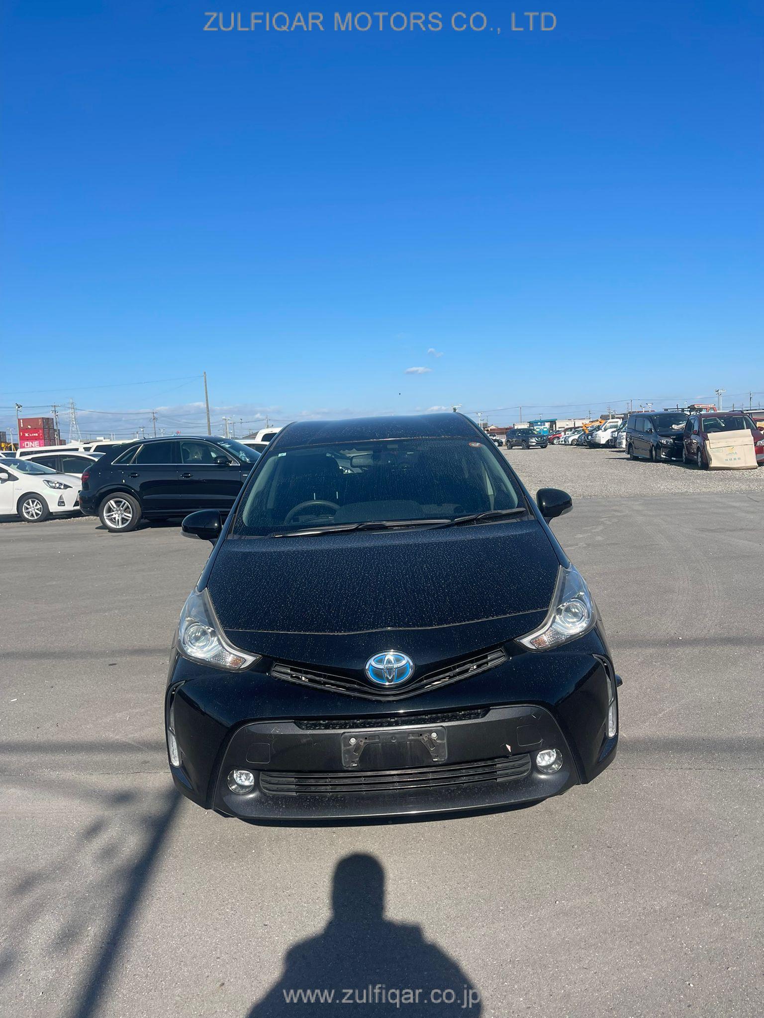 TOYOTA PRIUS ALPHA 2015 Image 9