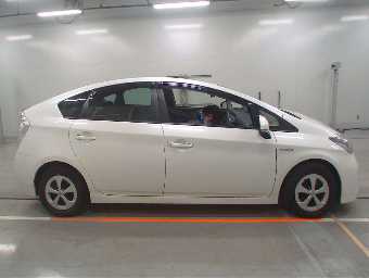 TOYOTA PRIUS 2015 Image 3