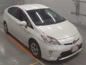 TOYOTA PRIUS 2015 Image 5