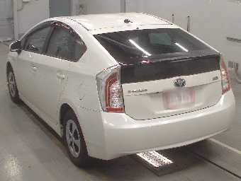 TOYOTA PRIUS 2015 Image 6