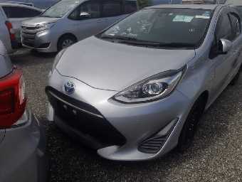 TOYOTA AQUA 2018 Image 3