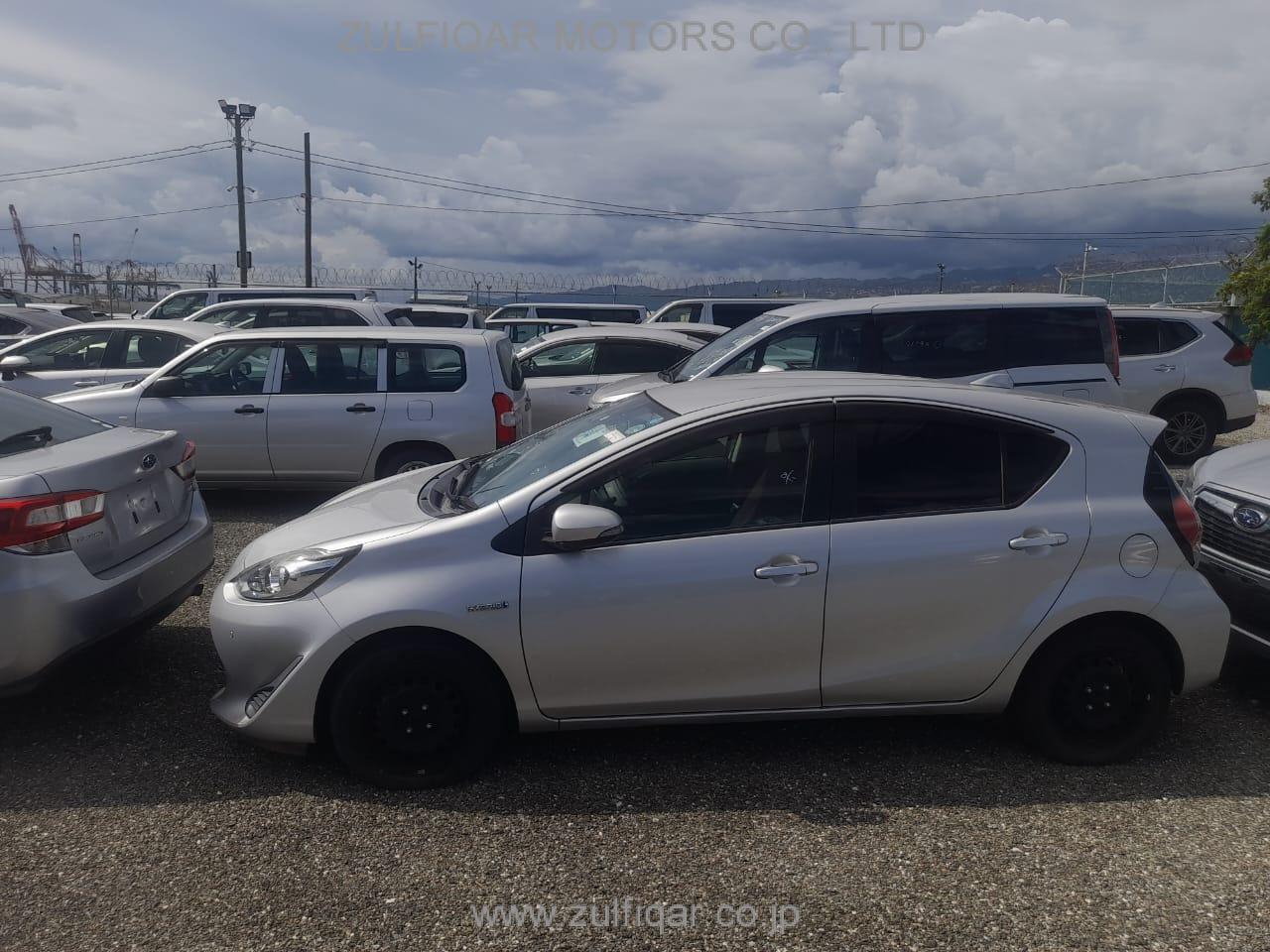 TOYOTA AQUA 2018 Image 4