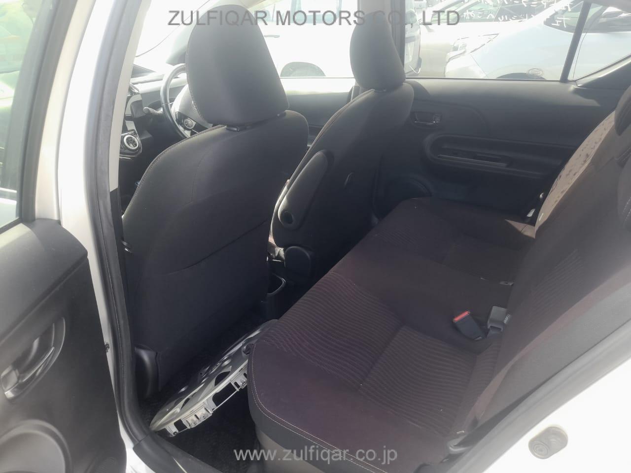 TOYOTA AQUA 2018 Image 8