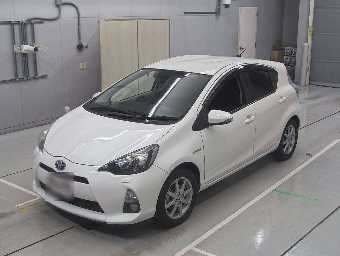 TOYOTA AQUA 2014 Image 1