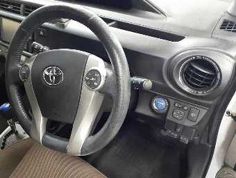 TOYOTA AQUA 2014 Image 7