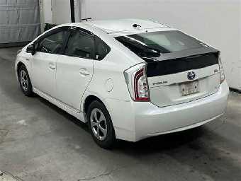 TOYOTA PRIUS 2015 Image 3