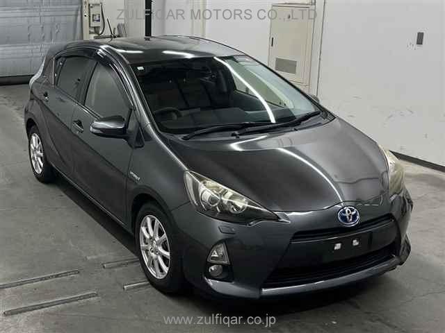 TOYOTA AQUA 2013 Image 2