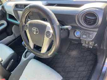 TOYOTA AQUA 2013 Image 4