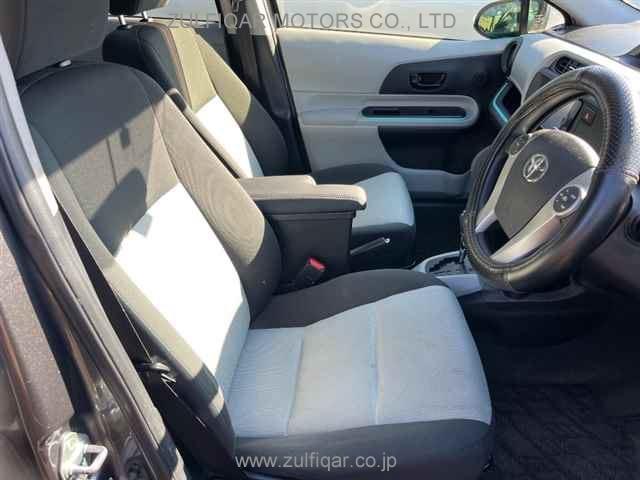 TOYOTA AQUA 2013 Image 7