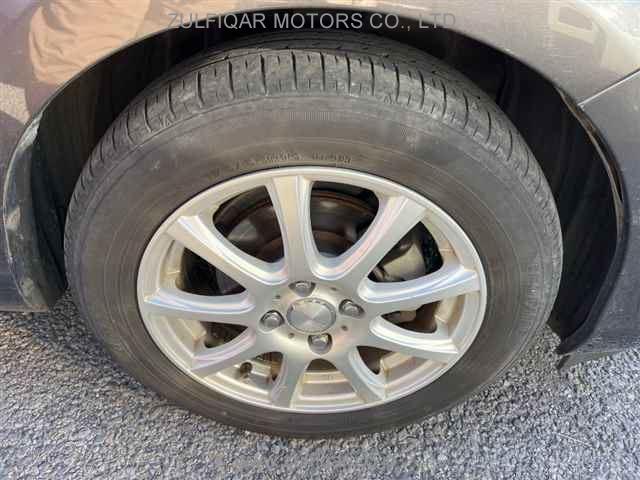 TOYOTA AQUA 2013 Image 9