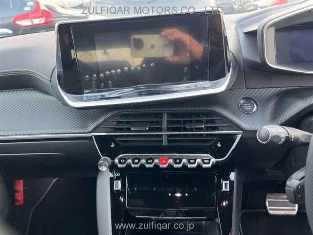 PEUGEOT 2008 2023 Image 6