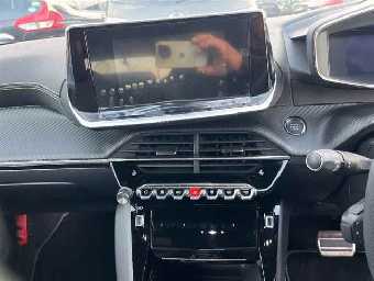 PEUGEOT 2008 2023 Image 6