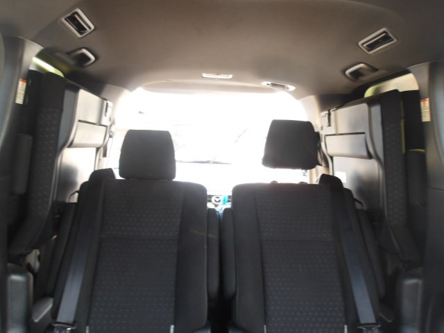 TOYOTA NOAH 2017 Image 29