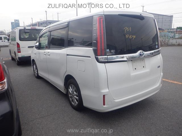 TOYOTA NOAH 2017 Image 9