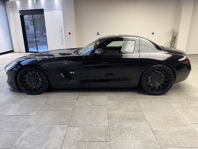 MERCEDES BENZ SLS AMG 2010 Image 22