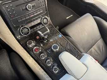 MERCEDES BENZ SLS AMG 2010 Image 45