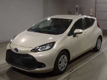 TOYOTA AQUA 2022 Image 1