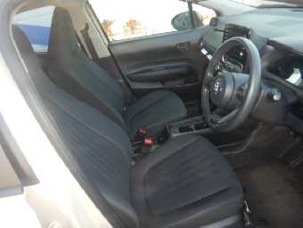 TOYOTA AQUA 2022 Image 7