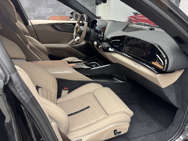 FERRARI PUROSANGUE 2025 Image 47