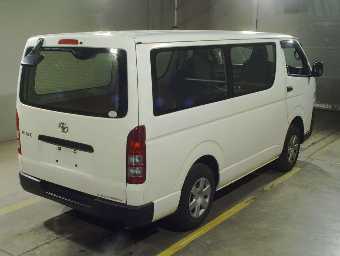 TOYOTA HIACE 2015 Image 2