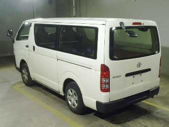 TOYOTA HIACE 2015 Image 4