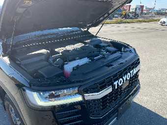 TOYOTA LAND CRUISER 2022 Image 10