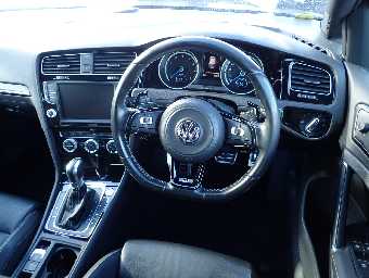 VOLKSWAGEN GOLF R 2014 Image 9