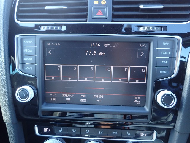 VOLKSWAGEN GOLF R 2014 Image 25