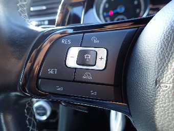 VOLKSWAGEN GOLF R 2014 Image 19