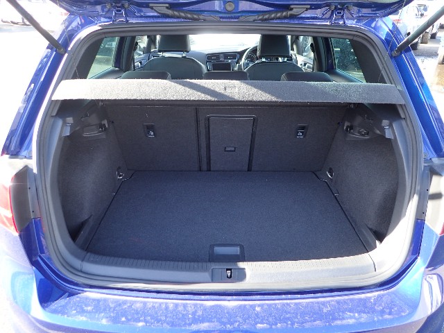 VOLKSWAGEN GOLF R 2014 Image 35