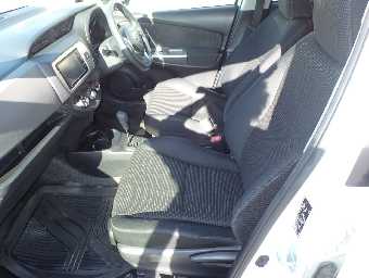 TOYOTA VITZ 2014 Image 8