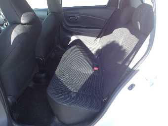 TOYOTA VITZ 2014 Image 19