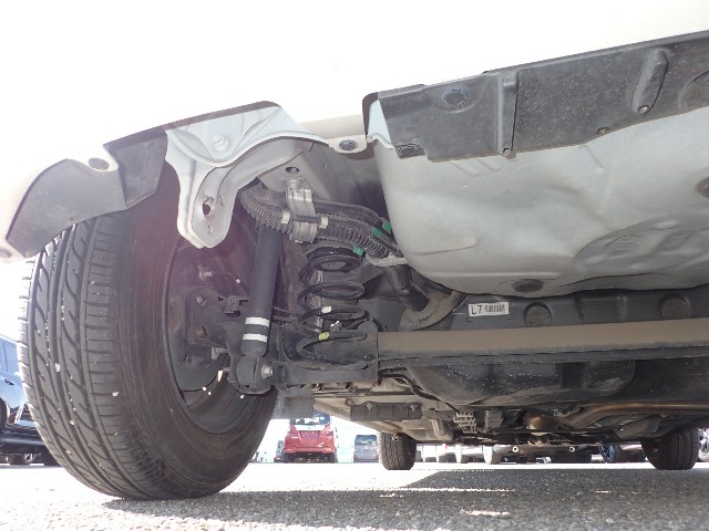 TOYOTA VITZ 2014 Image 36