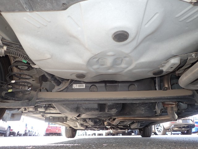 TOYOTA VITZ 2014 Image 40