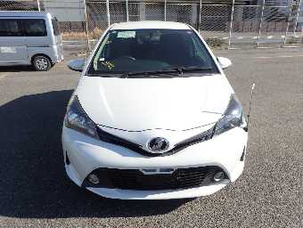 TOYOTA VITZ 2014 Image 5