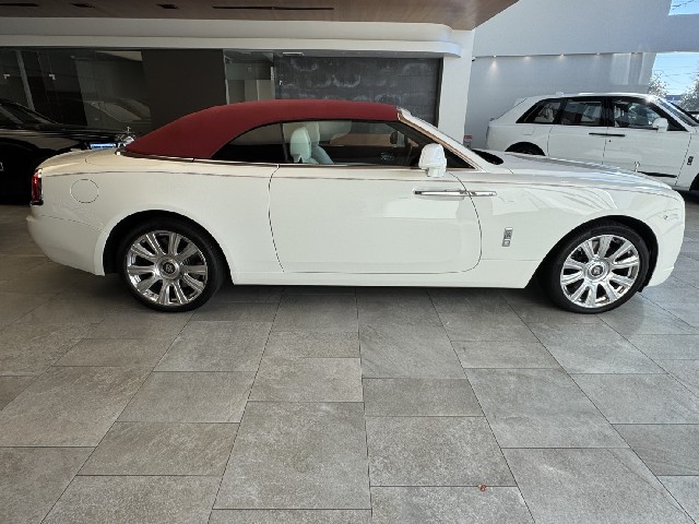 ROLLS ROYCE DAWN 2017 Image 22