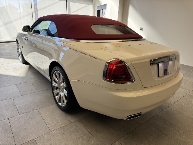 ROLLS ROYCE DAWN 2017 Image 25