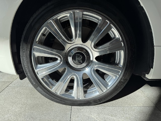 ROLLS ROYCE DAWN 2017 Image 27