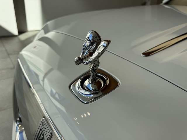 ROLLS ROYCE DAWN 2017 Image 31