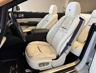 ROLLS ROYCE DAWN 2017 Image 37