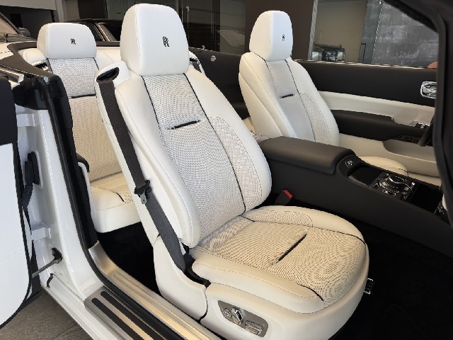 ROLLS ROYCE DAWN 2017 Image 48