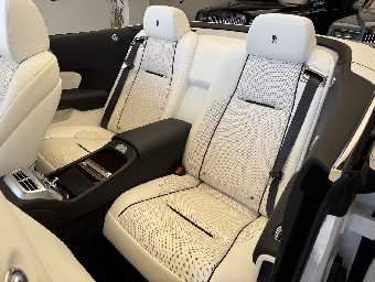 ROLLS ROYCE DAWN 2017 Image 44