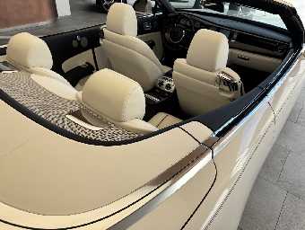 ROLLS ROYCE DAWN 2017 Image 47