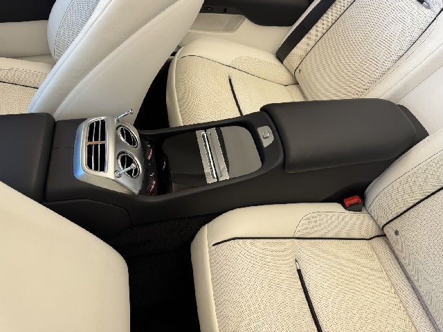 ROLLS ROYCE DAWN 2017 Image 55