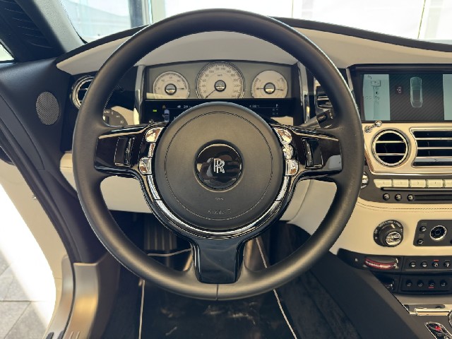 ROLLS ROYCE DAWN 2017 Image 57