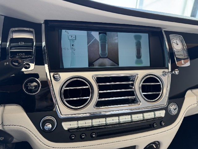 ROLLS ROYCE DAWN 2017 Image 63